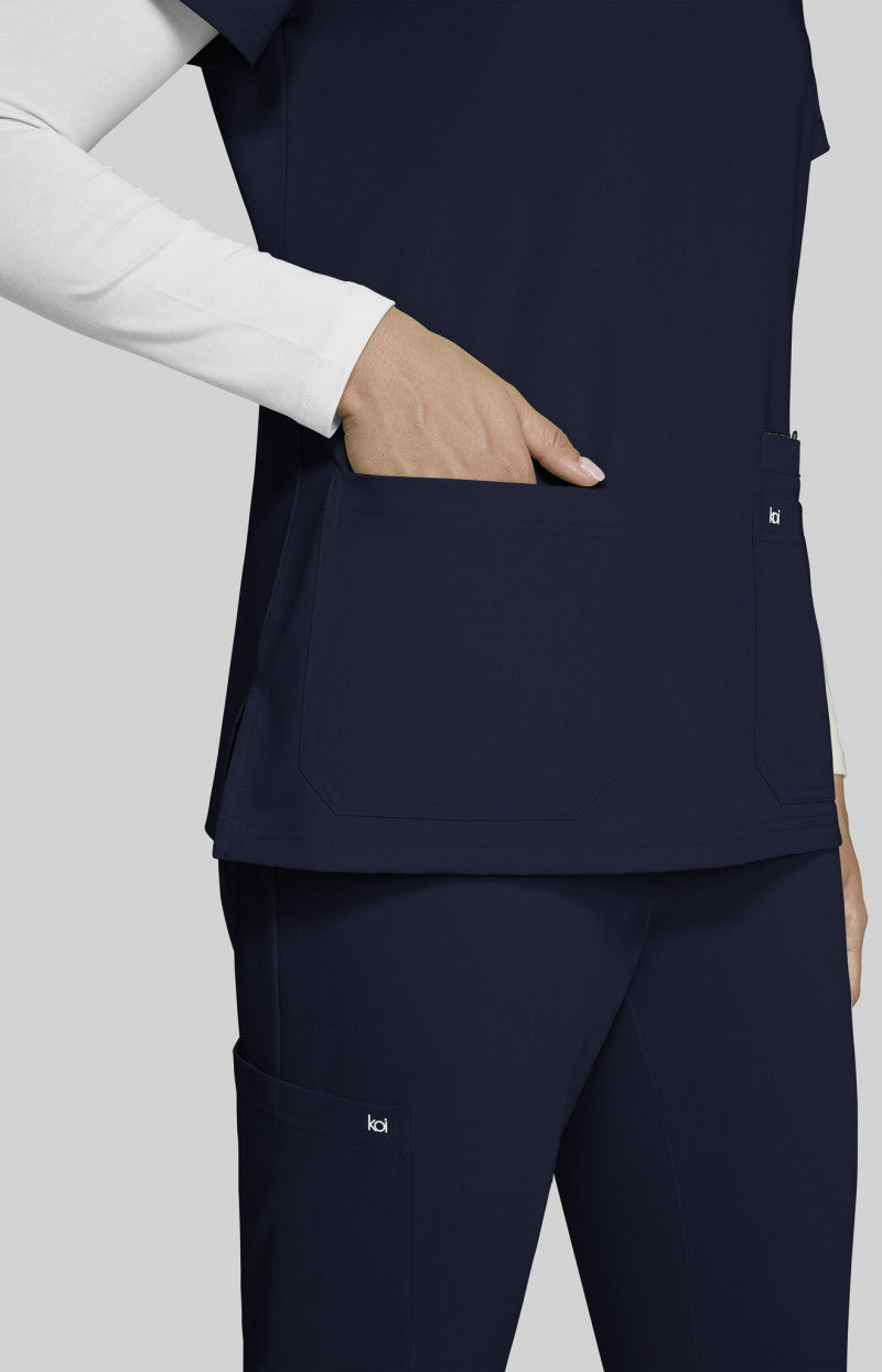 Laurentian University Nursing | Women's 3-Pocket Scrub Top