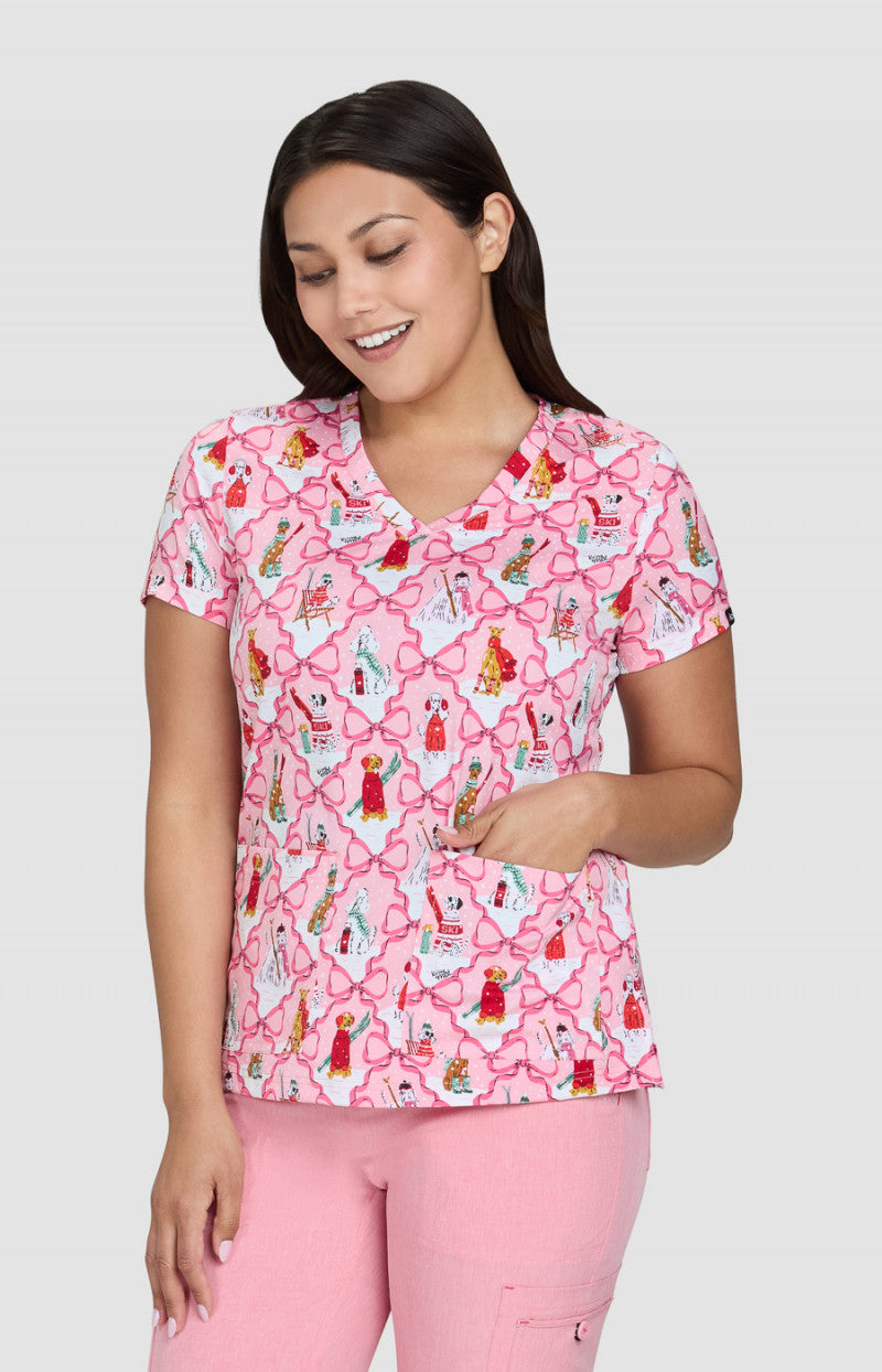 Ski Dogs - 2 Pocket Scrub Top Women's Holiday Print Scrub Top koi