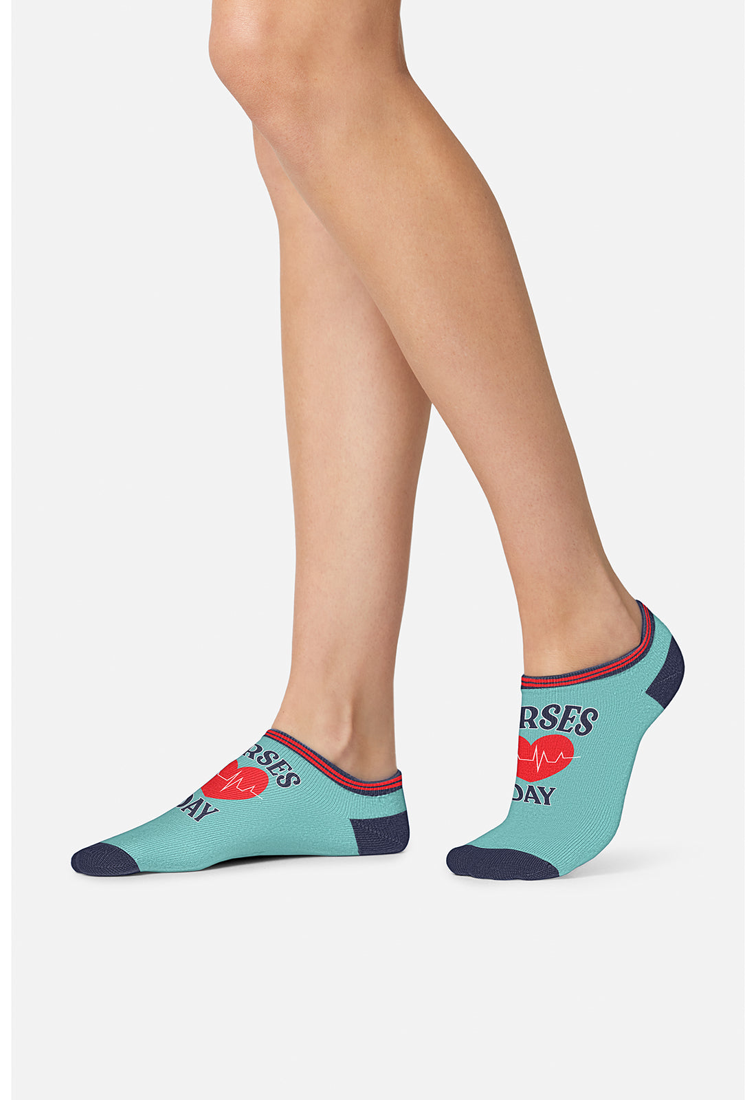 Everyday Nurses Gift Set — 2-Pack Ankle Socks & Matching Lanyard