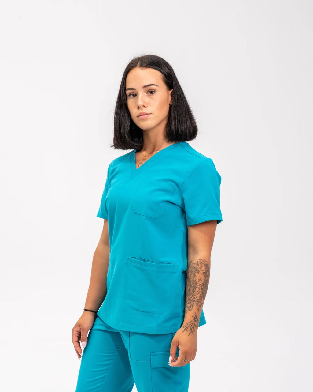 Victoria 4-Pocket Scrub Top
