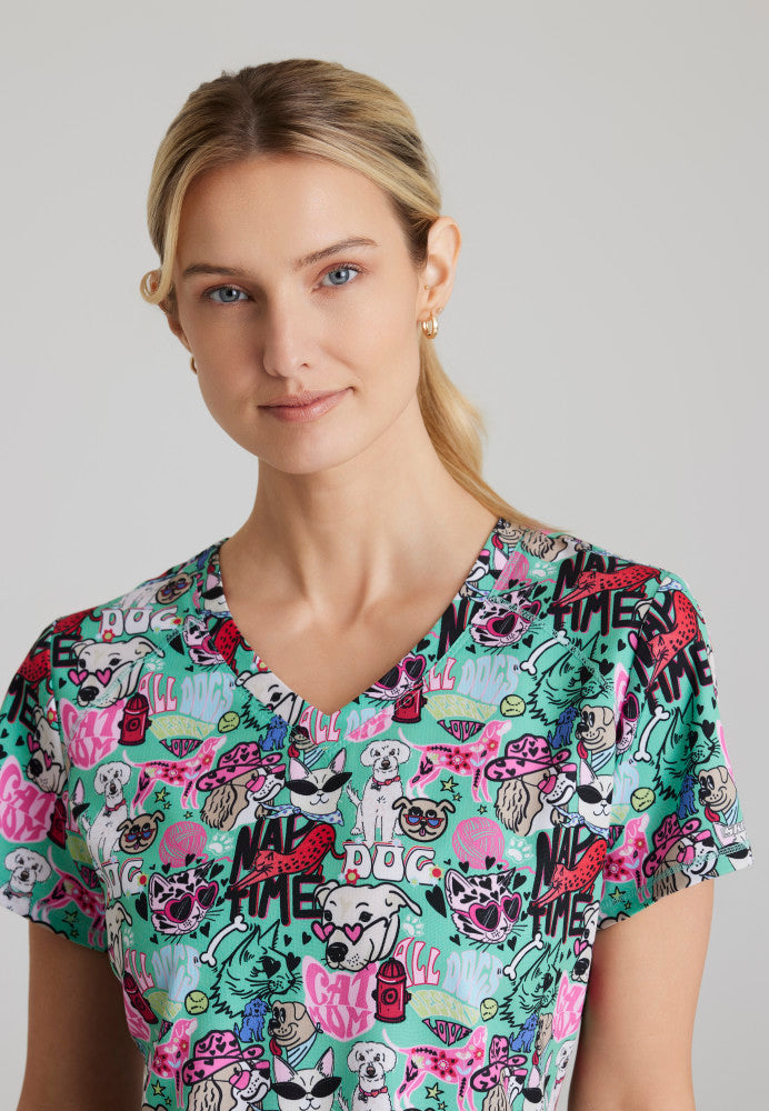 Skechers |  Essence Print Scrub Top Women's Print Scrub Top Skechers   