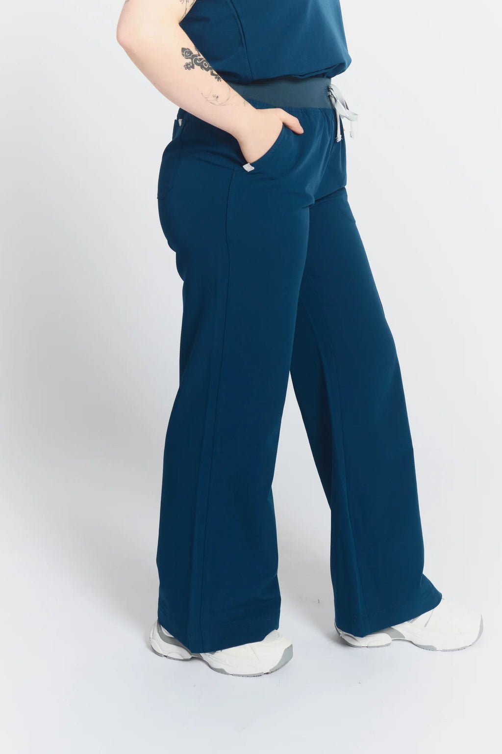 ACE High - Waisted Wide Leg Scrub PantsJOIIAACE-ABYSSBLUE-XS