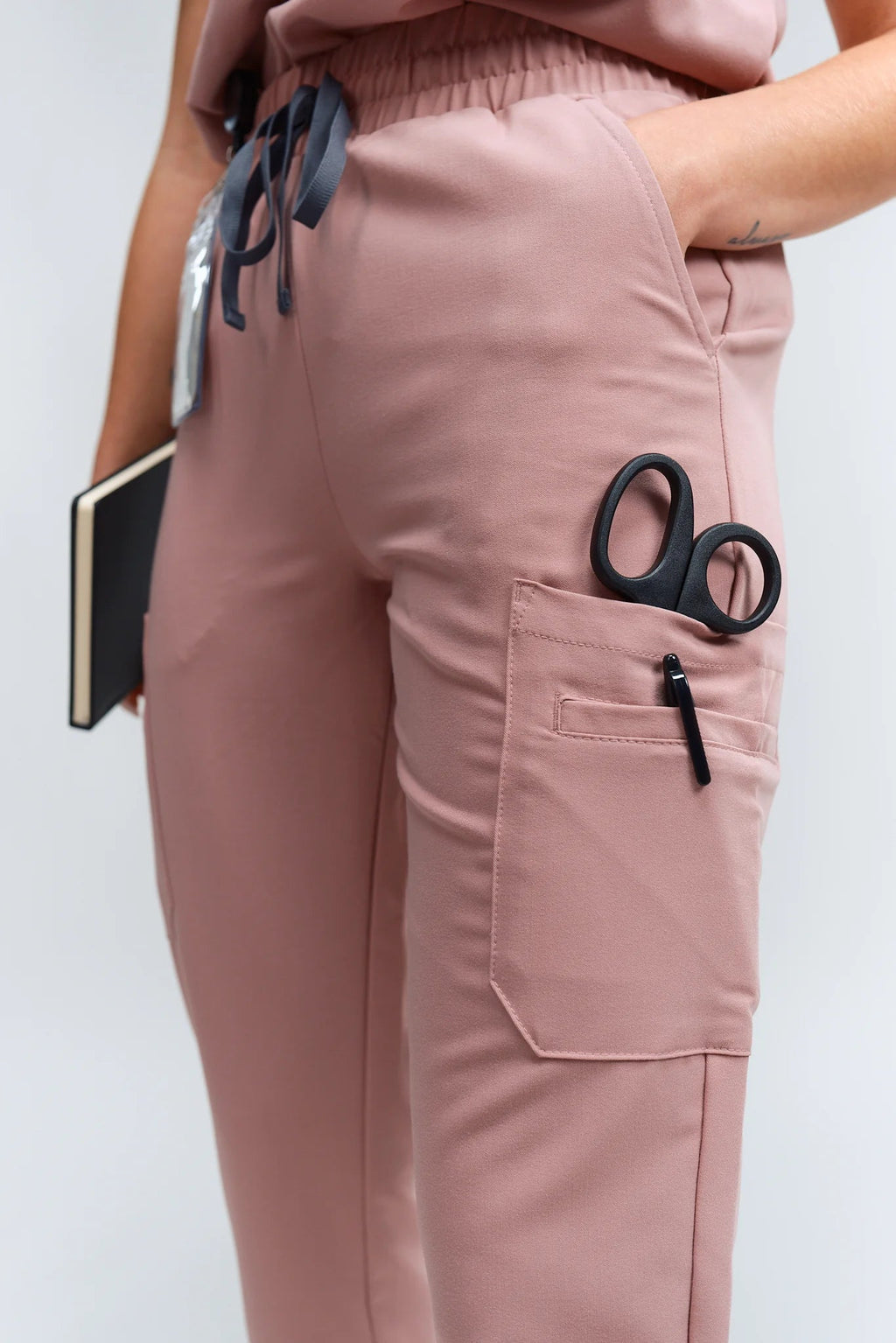 Anastasia Jogger Scrub PantsJOIIAANASTASIA-ROSEWOOD-XS