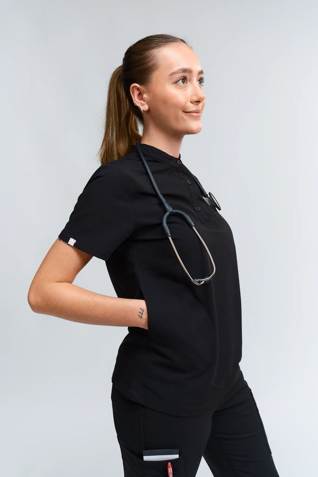 Gloria Button Up Scrub TopJOIIAGLORIA-BLACK-XS