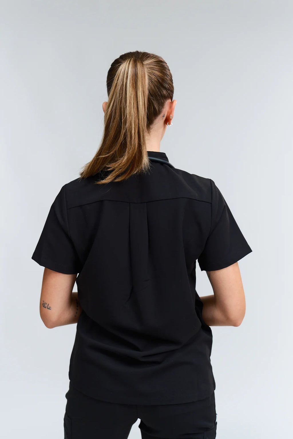 Gloria Button Up Scrub TopJOIIAGLORIA-BLACK-XS