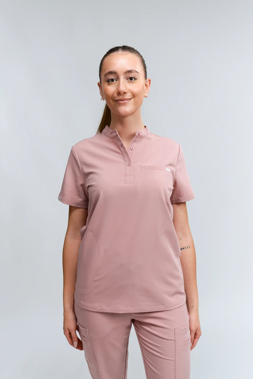 Gloria Button Up Scrub TopJOIIAGLORIA-ROSEWOOD-XS