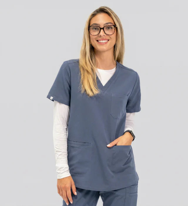 Victoria 4-Pocket Scrub Top