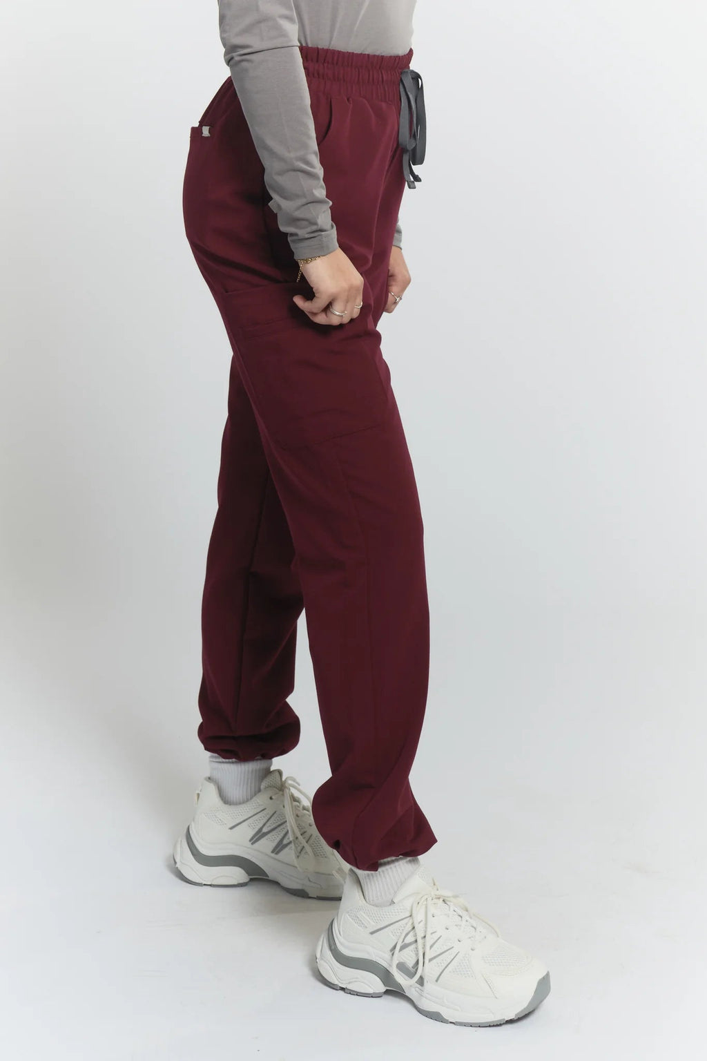 Lulu Straight Leg Scrub PantsJoiiaLULU-BURGUNDY-XS