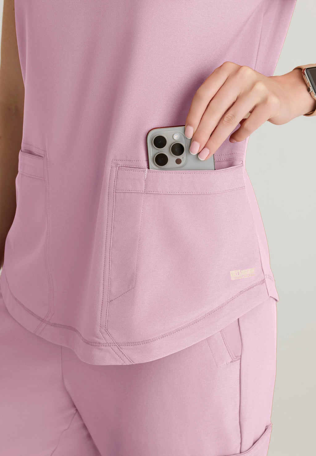Rhythm 2 - Pocket Scrub TopGrey's Anatomy EvolveGSST180-MISTYPINK-XXS