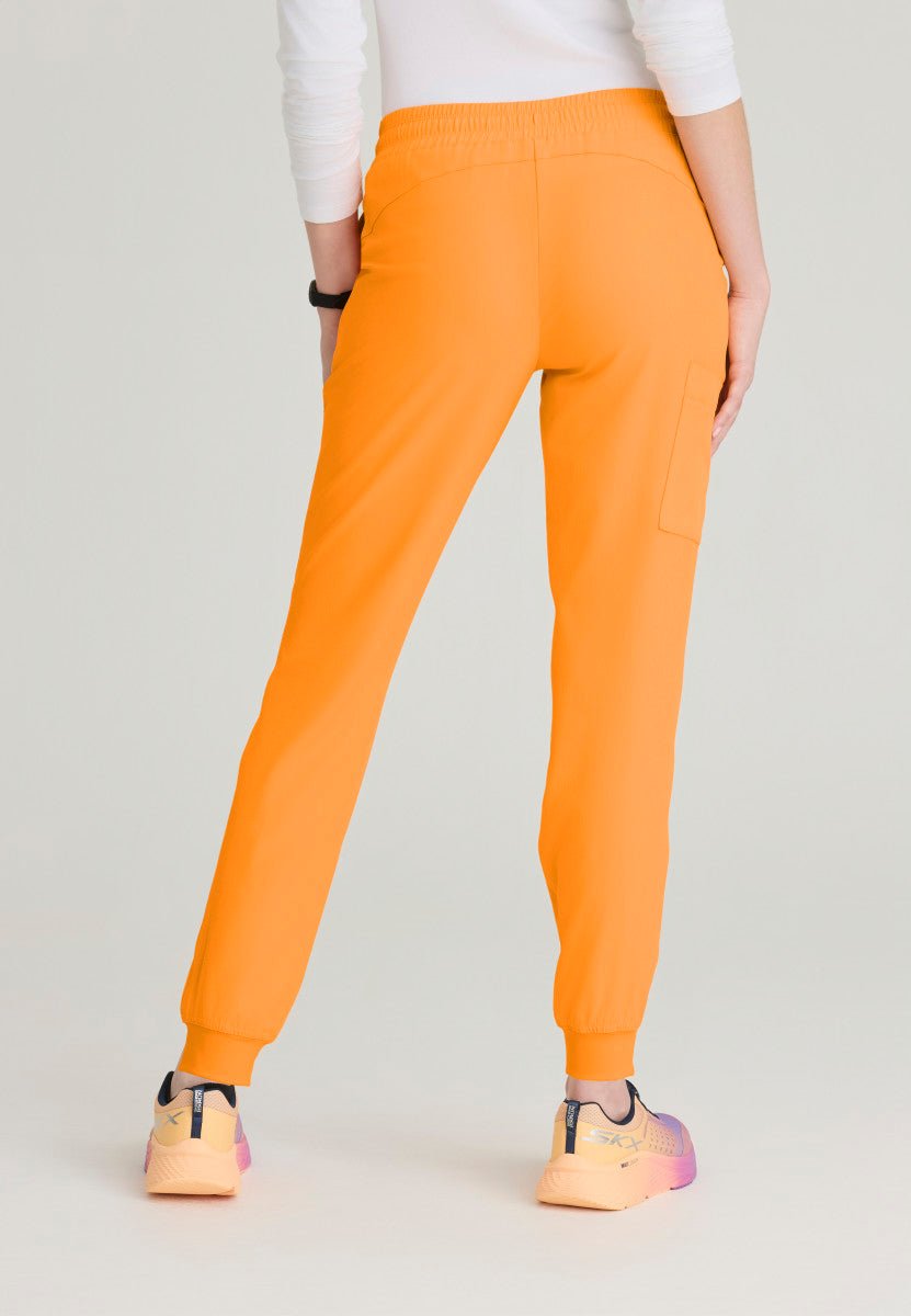 Theory 4 - Pocket Scrub JoggerSkechers by BarcoSKP552-MERIGOLD-XXS