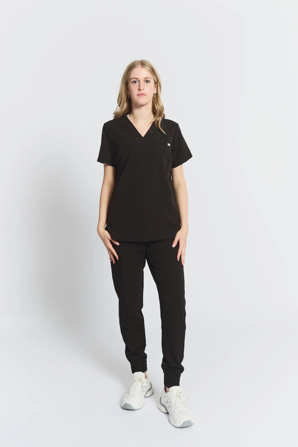 Victoria 4 - Pocket Scrub TopJOIIAVICTORIA-BLACK-XS