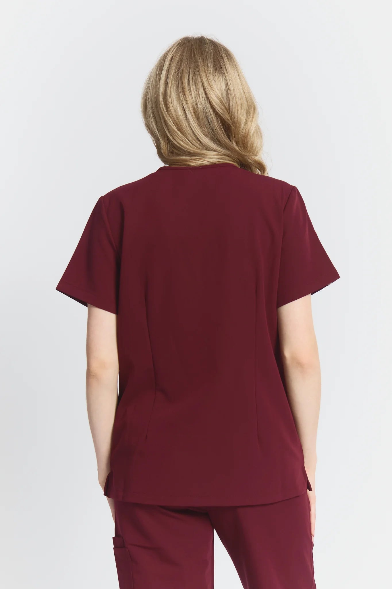 Victoria 4 - Pocket Scrub TopJOIIAVICTORIA-BURGUNDY-XS