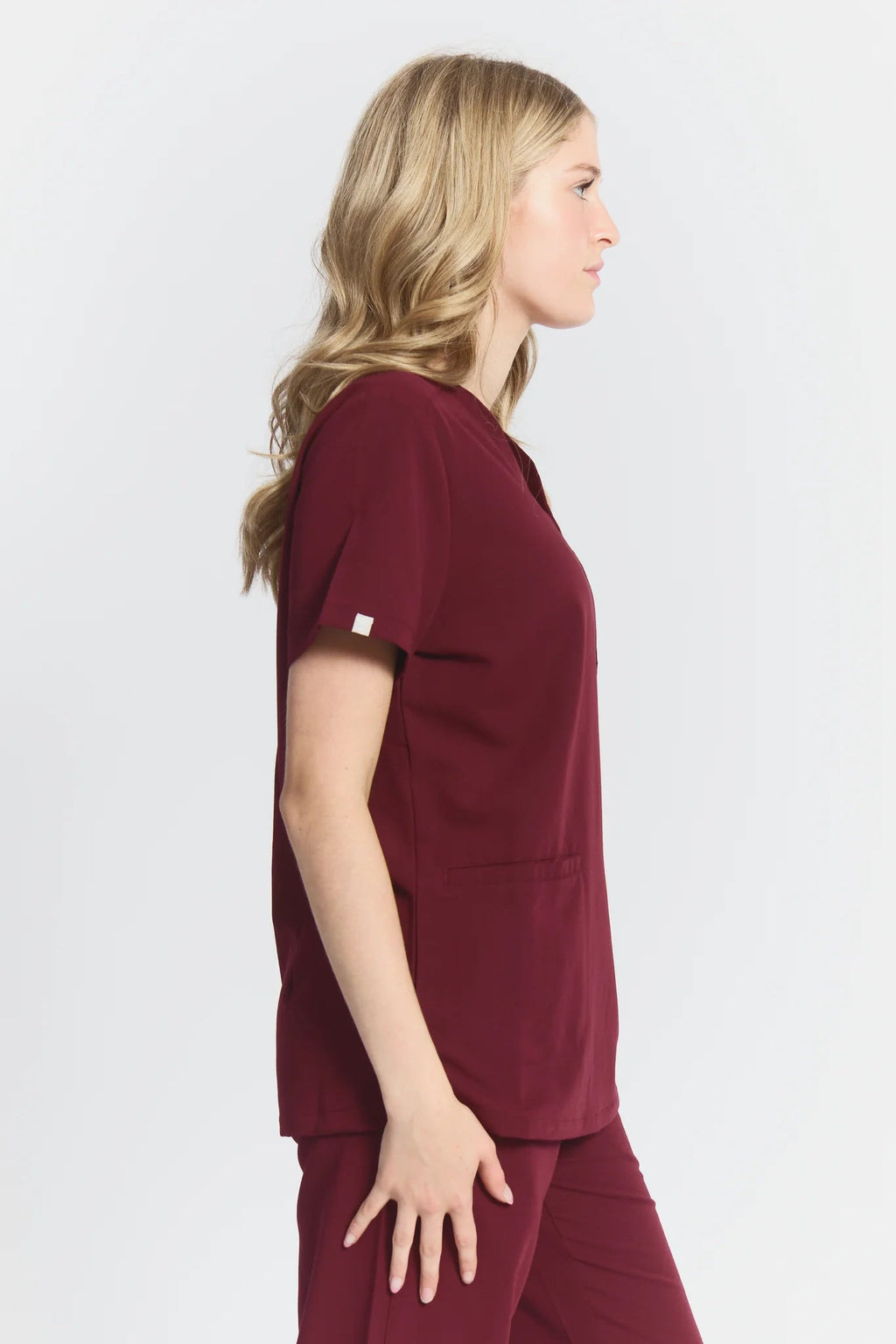 Victoria 4 - Pocket Scrub TopJOIIAVICTORIA-BURGUNDY-XS